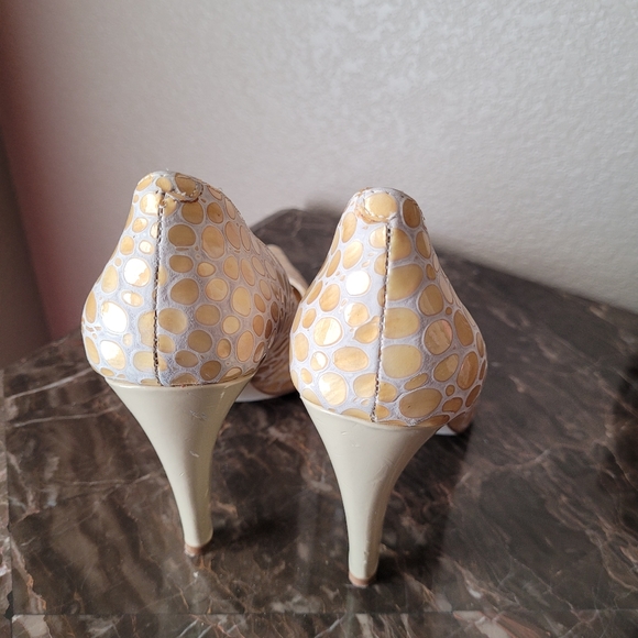 Womens Heels - Picture 3 of 5